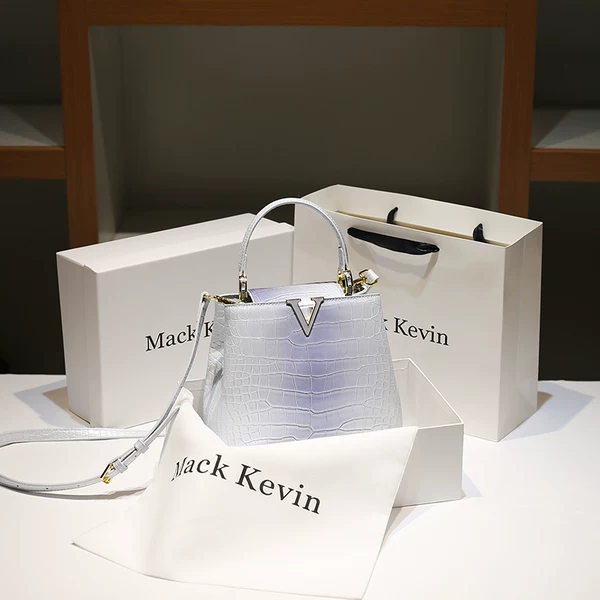 Товары от 香港Mack Kevin箱包