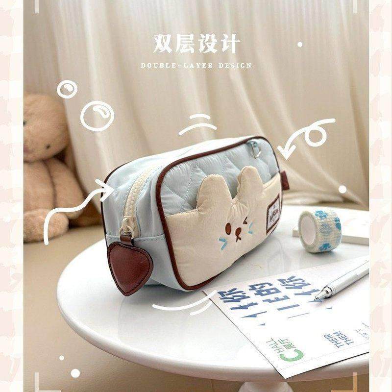 Super Popular Pencil Case, Cute and Clever Kitten, Soft Pencil Case, High Appearance Value, Large Capacity Stationery Box, Unique Design for Middle and High School Students, Non-Repetitive Design, Dual-Use for Stationery and Makeup Storage Bag