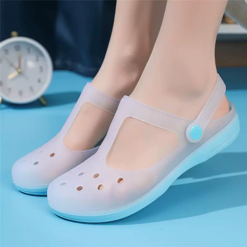 Nữ Croc Giày Mùa Hè Chống Trơn Trượt Áo Khoác Ngoài Đế Mềm Đế Dày Mới Dép Jelly Giày Bao Đầu Giày Đi Biển Y Tá Xăng Đan dép đi biển đế cao