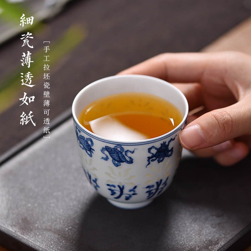 Jingdezhen flagship store hand - made blue - and - white ceramics and exquisite can collect tea master cup a single drinking tea cups of tea