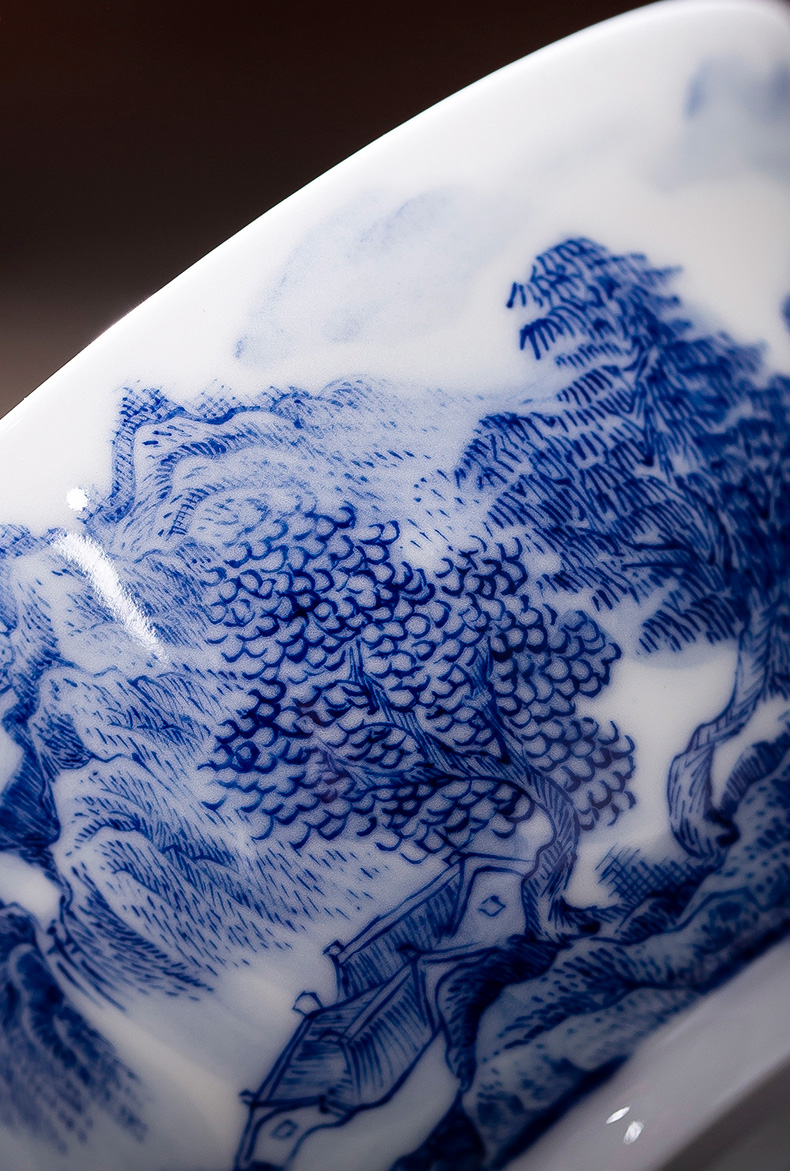 Jingdezhen blue and white landscape flagship ceramic sample tea cup all hand master cup of tea, kungfu tea set. A single