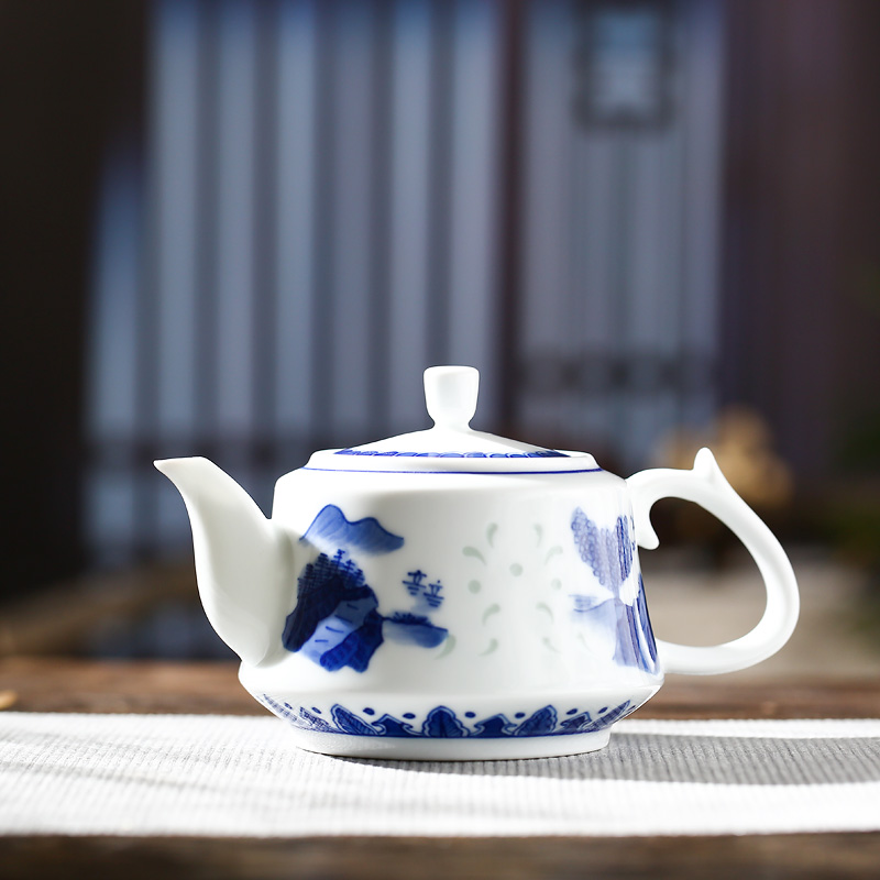 Jingdezhen blue and white lid official hand - made ceramic bowl plate of kung fu tea cups suit white porcelain household gifts