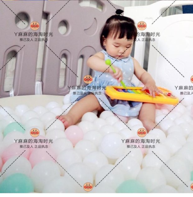 Nhật Bản nhập khẩu bánh mì Siêu nhân trẻ em bé tai ngọt ngào gõ piano 8 quy mô nhạc cụ âm nhạc đồ chơi khai sáng đồ chơi âm nhạc cho bé