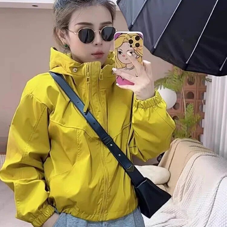 Solid Color Short Jacket for Women, Popular Spring and Autumn Style, Hooded Double-Zipper Jacket, Petite Size, Stylish and Versatile Outdoor Jacket Solid Color Short Jacket for Women, Popular Spring and Autumn Style, Hooded Double-Zipper Jacket, Petite Size, Stylish and Versatile Outdoor Jacket