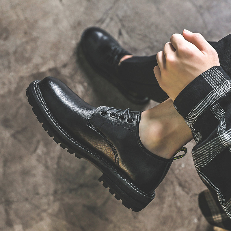 Small leather shoes Men's casual Brock Inn spring Korean version Trend 100 hitch business positive dress handsome wedding groom shoes