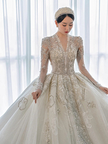 The long-sleeved wedding dress 2022 New Lady main veil senior texture v received the retro court winds and the winter