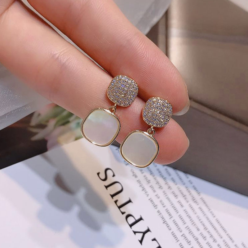 Chen Shu same style earrings 2020 new trendy Korean temperament high-end ear needles sterling silver atmospheric earrings for women 2022