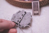 Ultra-fine big eye hand stitches baby clothes shield head stitches baby clothes button partners each pack about 26 pieces