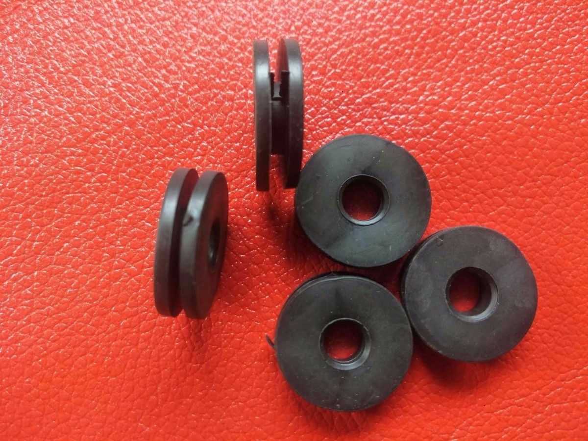 Golden City Suzuki AX100 Locomotive Accessories Sheet Tianhong 90 TH90 side cover rubber ring plastic pad