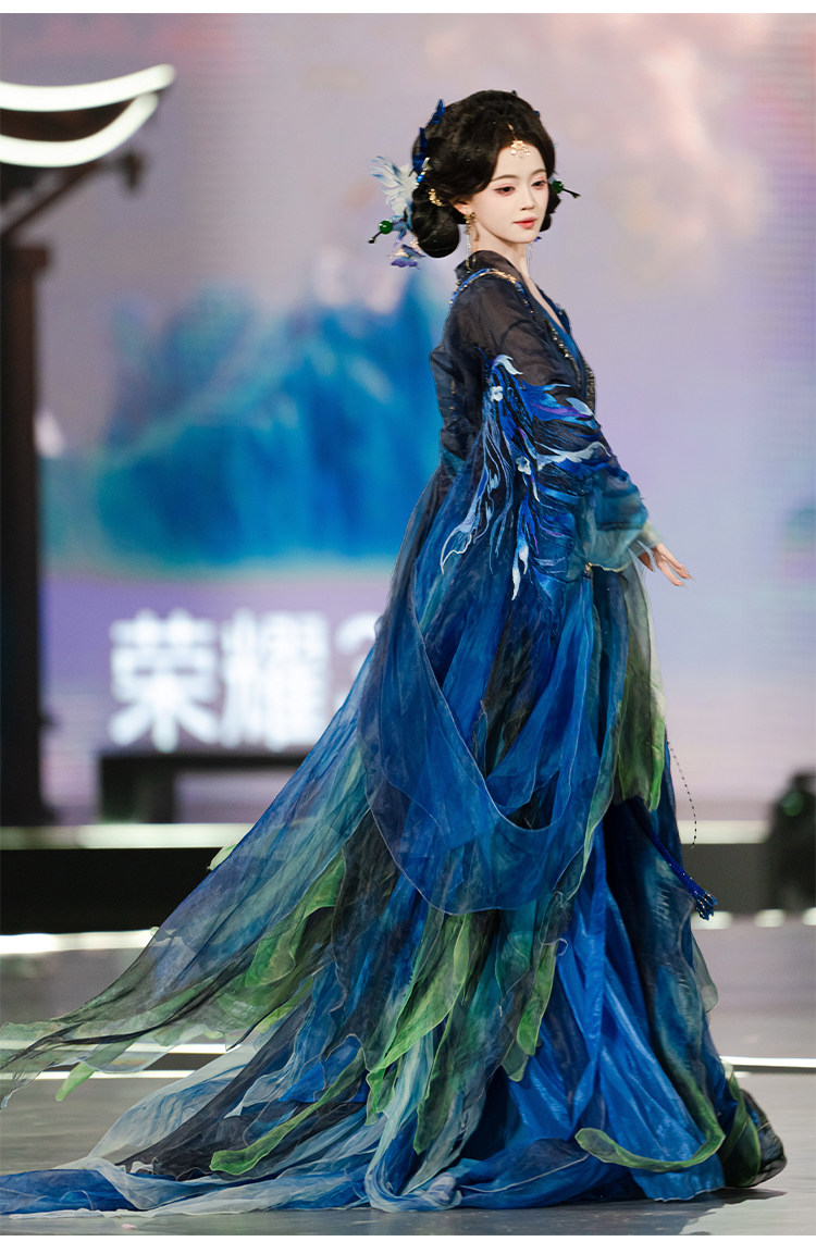 Китайцы одежда наборы 新款汉服女蓝尾蝶战国袍魏晋制交领齐腰大袖襦裙超仙古装春夏套装