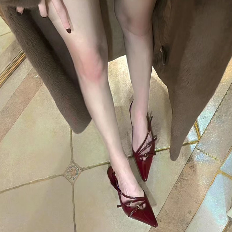 Slightly Sexy~ French-Style Black Kitten Heel Shoes, Summer Elegant Socialite Thin-Strap Low-Heeled Pointed Toe Closed-Toe Sandals for Women