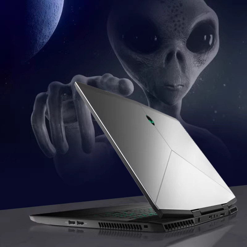 如何选择定制电脑外星人m18R2高端游戏本？