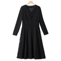 West Lake Pavilion Old (Ni) Spring wear v-neck high-waisted lace slim dress YF090