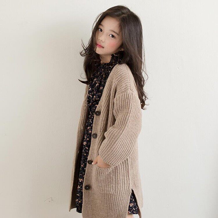South Korean girl's long-sleeved sweater jacket 2021 autumn and winter new Korean version of the Korean version of the dress-knit cardiovert cardiovert
