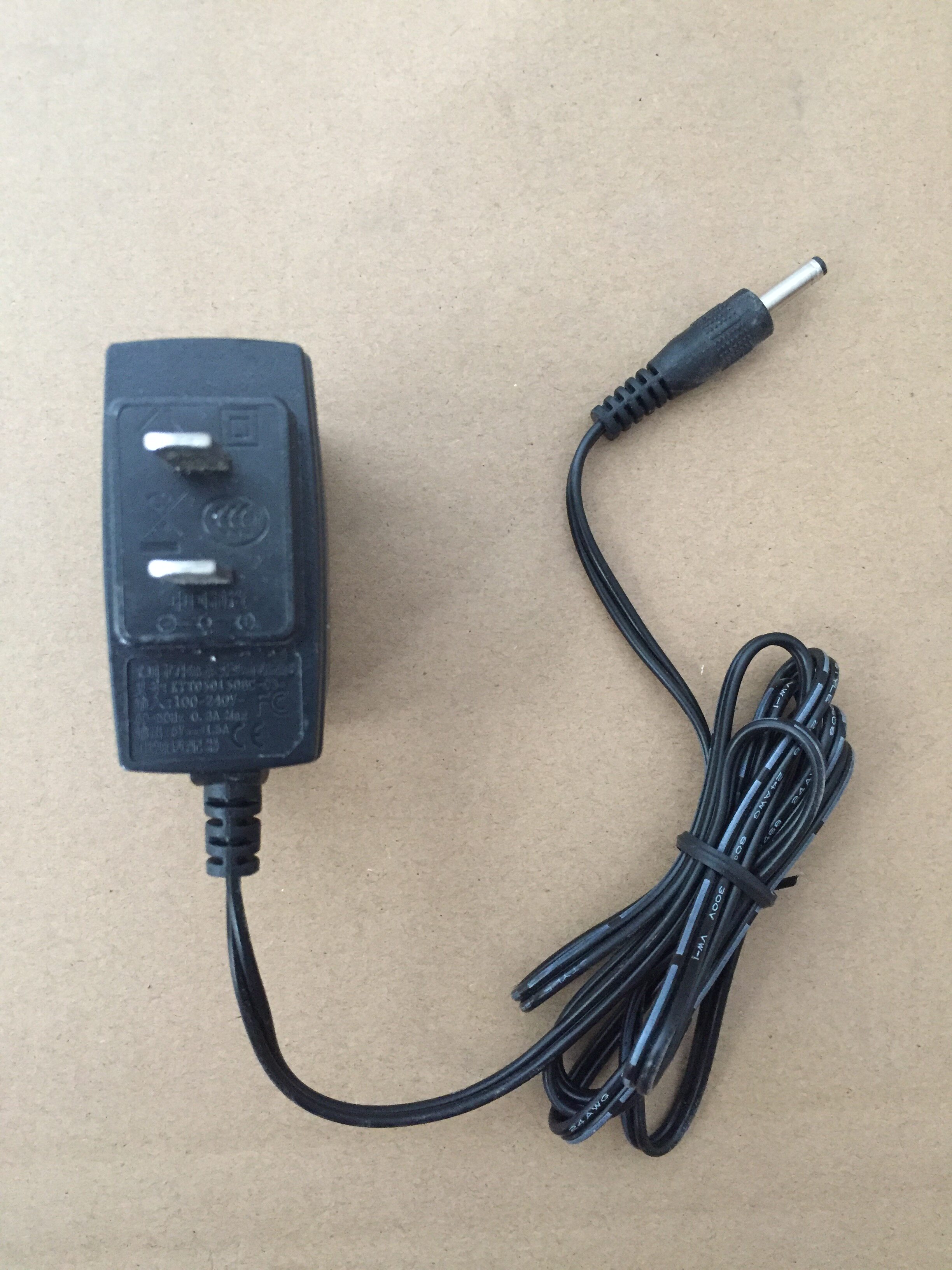 Original clothing Tianmin Internet set-top box Power supply 5V 1 5A T2 T2 tm6 tm6 tm8 tm7 d5 t6 d3 d1 d1