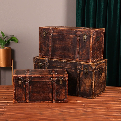 Старомодный ретро вместительный и большой чемодан, ящик для хранения, коробка для хранения, декор