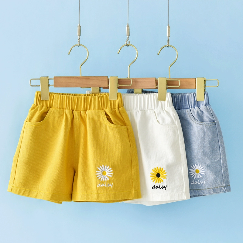 Little daisy cô gái quần short denim thủy triều năm điểm mùa hè siêu mỏng cho trẻ em phong cách phương tây quần áo mùa hè lớn cho trẻ em - Quần jean