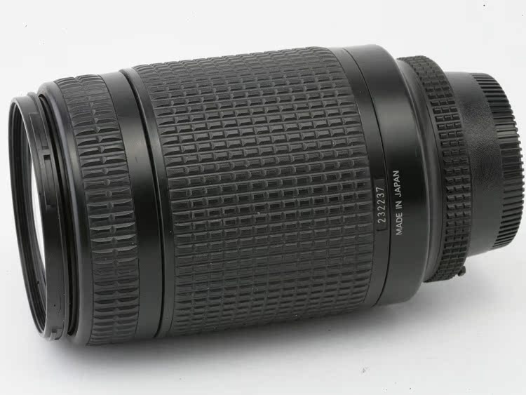 Chụp bằng hiện vật Nikon Nikon 70-300 4-5.6D súng ống giấy nhỏ tự động tele