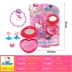 Hello Kitty Crown Set Hello Kitty Vòng cổ trang sức headband Dress Up Princess Girl House Toy - Đồ chơi gia đình bộ đồ chơi búp bê gia đình Đồ chơi gia đình