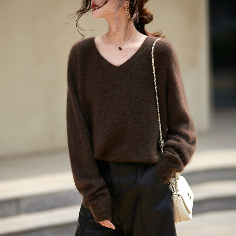 V-Neck Pullover Wool Sweater for Women 2025 Autumn and Winter New Style Brushed Sweater Casual Inner Knitwear Loose Base Shirt