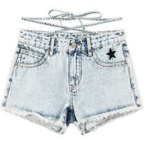 CHUU Hair Side Jeans Woman 2024 Summer New Stars Embroidered Cross Lacing Design Teething Butt Straight Drum Shorts