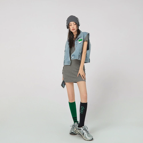 Летнее платье, приталенная мини-юбка, подходит для подростков