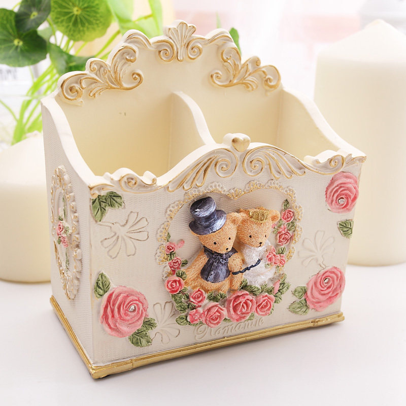 Multifunctional pen holder ornaments office creative fashion cute student resin retro storage bucket birthday gift