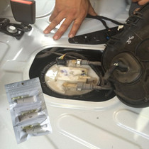 Car PE plastic fuel tank oil leakage repair glue gasoline rubber resin oil tank oil pump mouth seal ring oil leakage repair