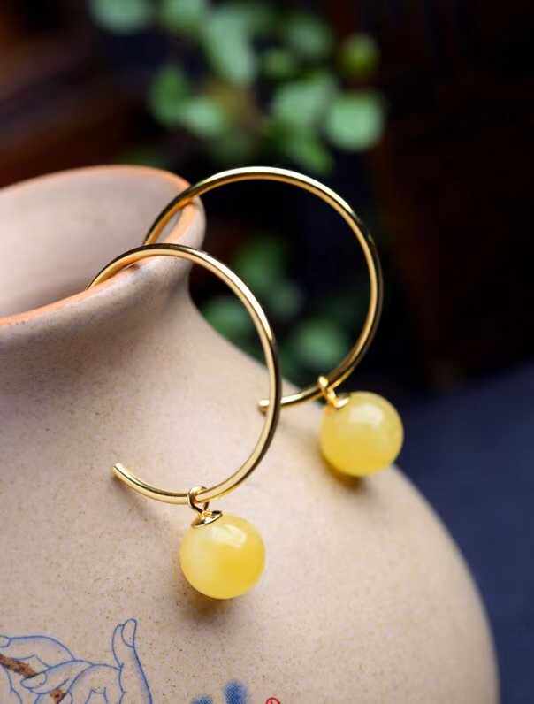 s925 silver inlaid natural nectar wax 10mm round pearl earrings Old mine Chicken Oil Yellow Transit Pearl Woman 100 hitch pendant