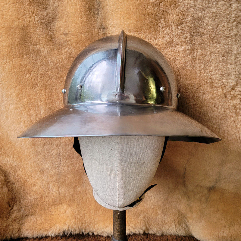 -Spot-European medieval knight board A soldier dome pan armor small soldier steel helmets live-action wear