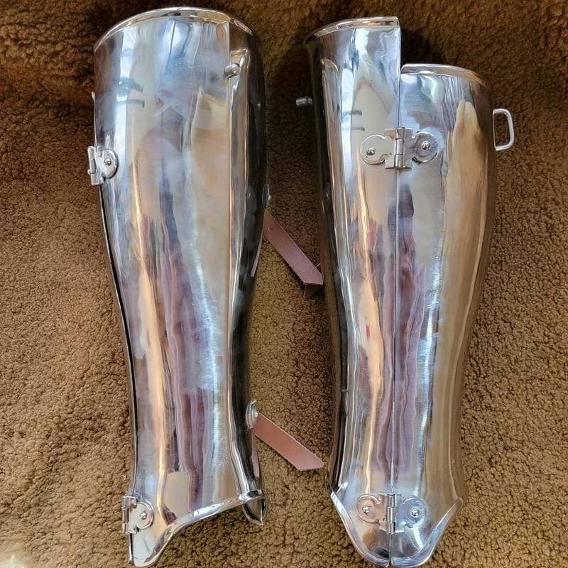 -Order - European medieval knight plate armor calf armor Fully wrapped metal shin armor can be worn by real people