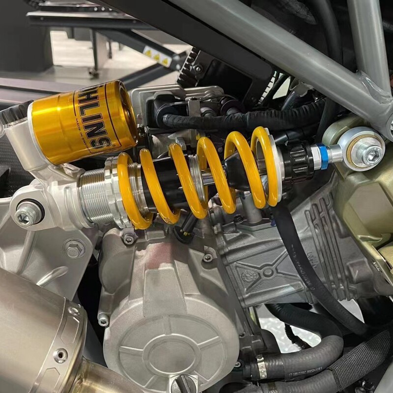 Application of ITALJET Imaget Modification Eurolins Shock Absorbing Gold City 200T-9ohlins Shock 