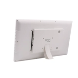 21 -IPS Monitor Монитор висящего на стене.