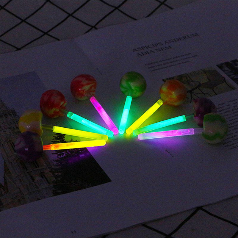 Green Grass Fragrant Firefly stick candy bagged with luminous strawberry Milk Fruit Taste Candy Wholesale Kids Snacks