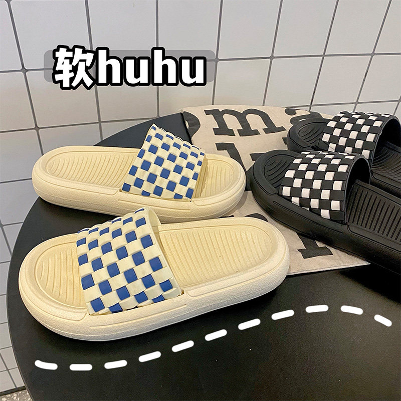 Slippers women summer wear 2022 net red hot style beach beach one word drag thick bottom ins tide high-end sense sandals and slippers