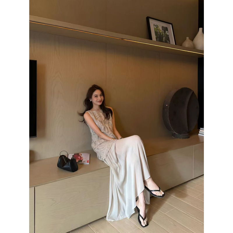 Reliable Keep Kapu Floral Mist Whisper High-End Heavy Embroidery Round Neck Loose Lightweight Sleeveless Dress
