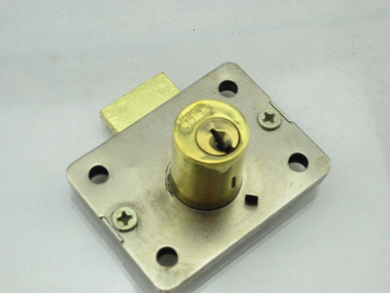Copper core 16 core drawer lock iron cabinet lock cabinet lock old-fashioned desk lock small core drawer lock