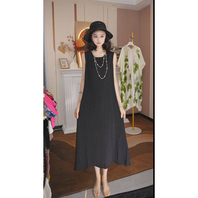 2026 Spring/Summer New Versatile Black Sleeveless Dress for Women, High-End Drape, Elegant and Slimming Tank Dress