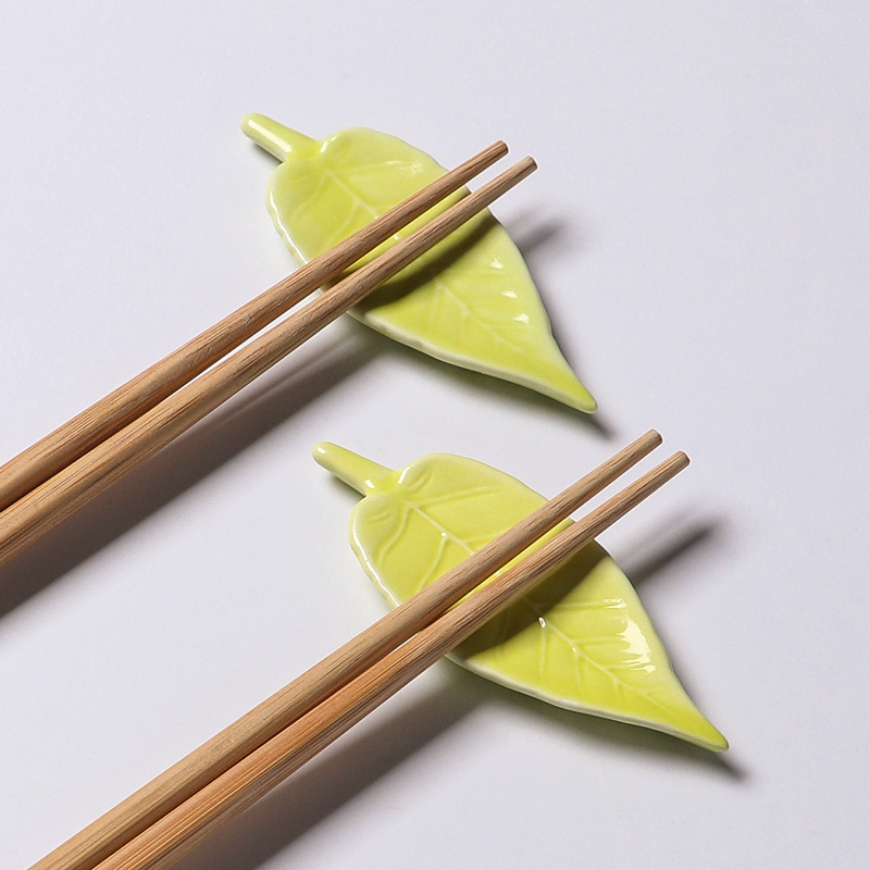 Four bagging leaves frame under the glaze color chopsticks holder frame Japanese ceramic chopsticks chopsticks small pillow informs the creative put chopsticks