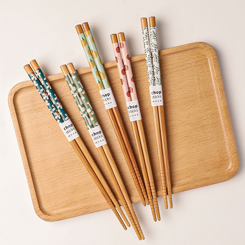 Day-style pointed chopsticks Home Wooden Natural Mildew-Proof Bamboo Chopsticks Family Divided Meals One-Chopsticks High Face Value Wooden Chopsticks