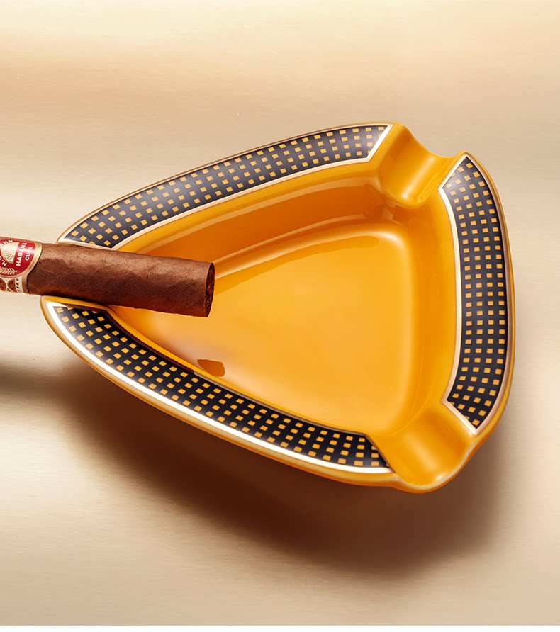 Подробная информация о Ashtray_12.png