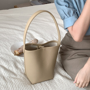 Уникальный дизайн мешки дикий лето Корейский ленивый ветер портативный сумку текстура Нишевые инси ведро пакет