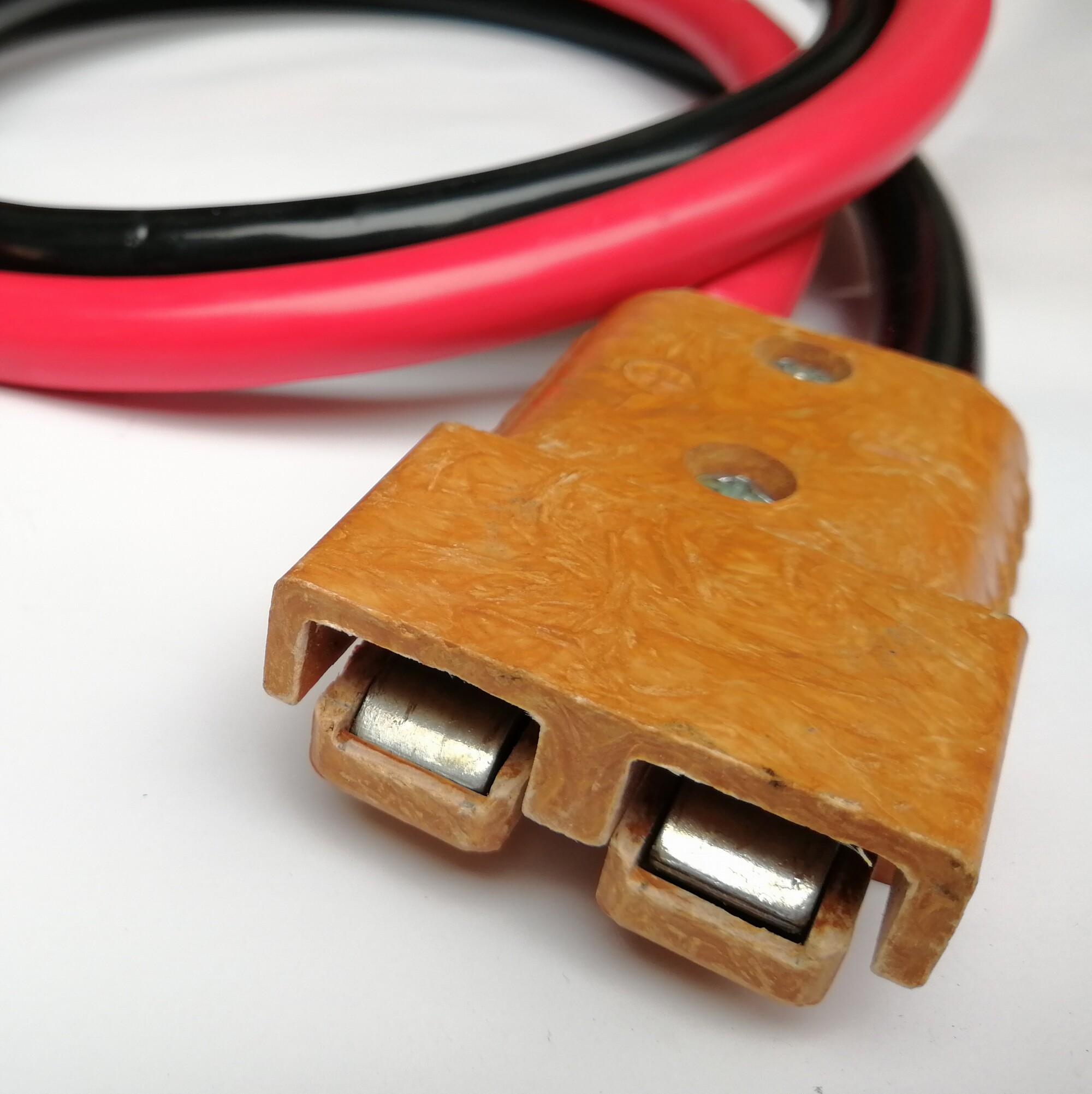 Charging head with wire rubber wood plug wiring 25 square wire battery power cord carrying car charging wire