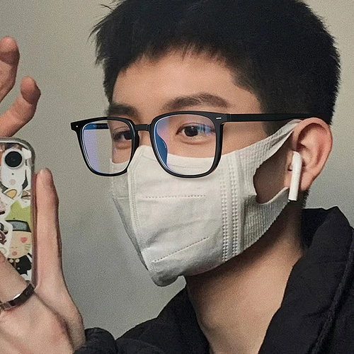 Черно -рамки Glasses Myopia может быть оборудована мужской большой рамкой без степени обесцвечивания, глазной рамы, зеркальная рама анти -легочно -световой радиационное излучение.