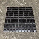 Черно -белая мозаичная фоновая настенная плит