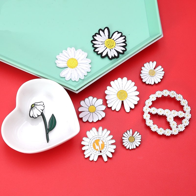 Sewable Daisy Embroidery Patch Skirt Mini Shoes White Denim Small Cartoon Pants Applique Animals