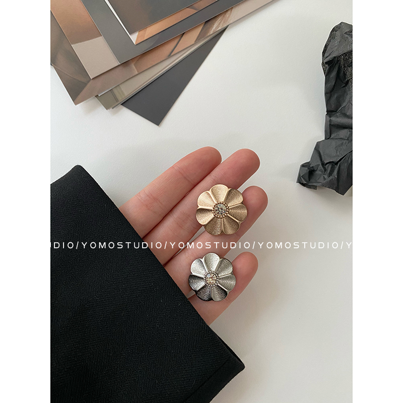 YOMOSTUDIO Xiaoxiang retro style button tweed sweater women's cardigan button coat coat windbreaker button