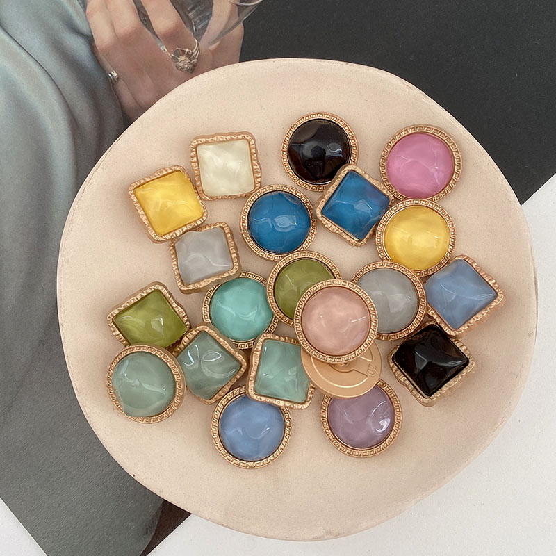 YOMOSTUDIO small fragrant metal buttons square wave jelly coat buttons circular sweater kai shan kou