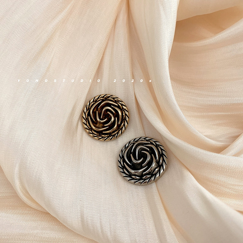 YOMOSTUDIO small fragrant style metal coat button retro rose decorative buckle double-sided nylon coat sweater button