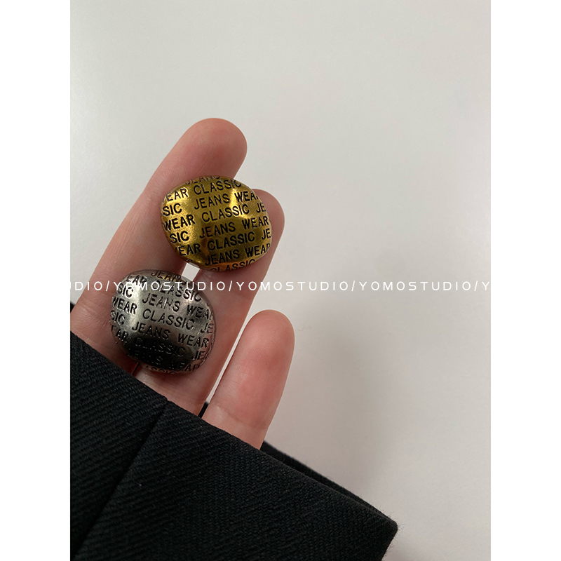 YOMOSTUDIO retro made of old metal buttons with small stones English ancient bronze ancient silver sweaters decorated with subs